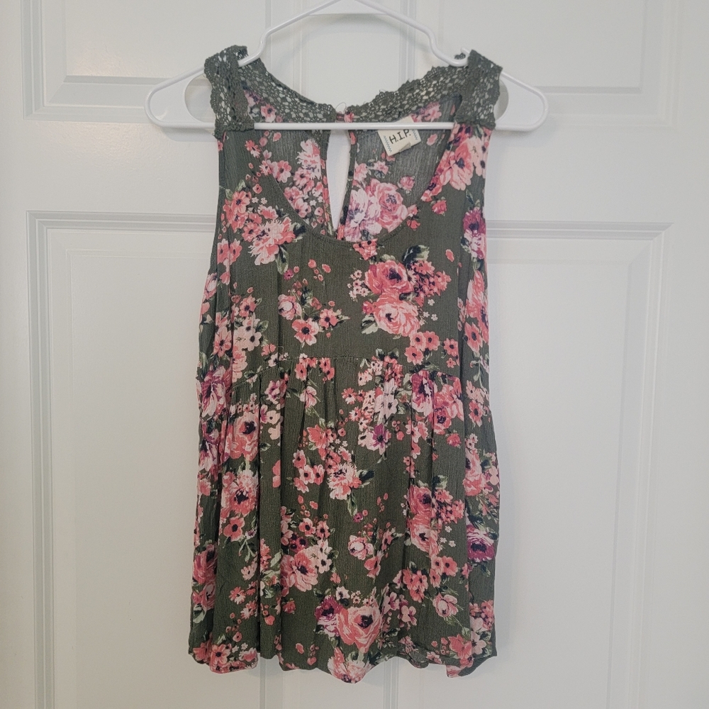 H.I.P. ARMY GREEN FLORAL TOP